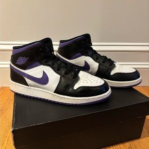 Nike Air Jordan 1 Mid Black White Dark Iris